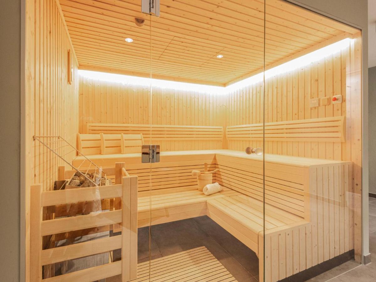 Fantastic Chalet With Sauna Niedernsill Zewnętrze zdjęcie